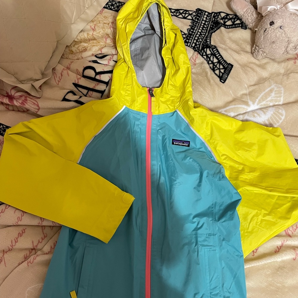 Kids Patagonia rain jacket